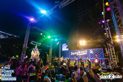 Songkran Mahanakhon ft. New Country at King Power Mahanakhon — photo 182