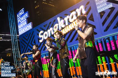 Songkran Mahanakhon ft. New Country at King Power Mahanakhon — photo 187