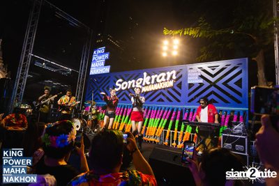 Songkran Mahanakhon ft. New Country at King Power Mahanakhon — photo 194