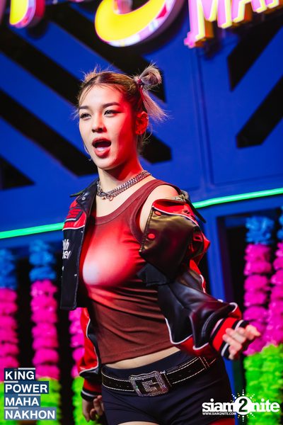 Songkran Mahanakhon ft. New Country at King Power Mahanakhon — photo 202