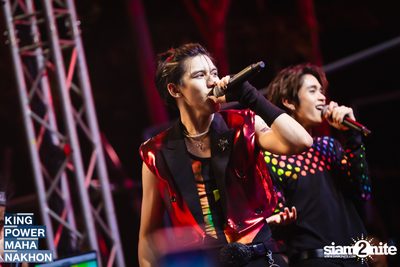 Songkran Mahanakhon ft. New Country at King Power Mahanakhon — photo 220