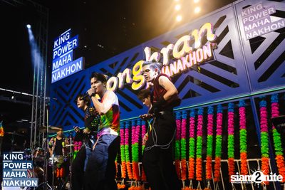 Songkran Mahanakhon ft. New Country at King Power Mahanakhon — photo 238