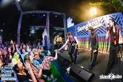 Songkran Mahanakhon ft. New Country at King Power Mahanakhon — photo 244