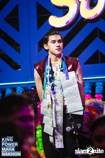 Songkran Mahanakhon ft. New Country at King Power Mahanakhon — photo 274