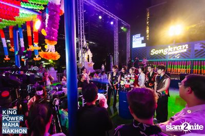 Songkran Mahanakhon ft. New Country at King Power Mahanakhon — photo 282