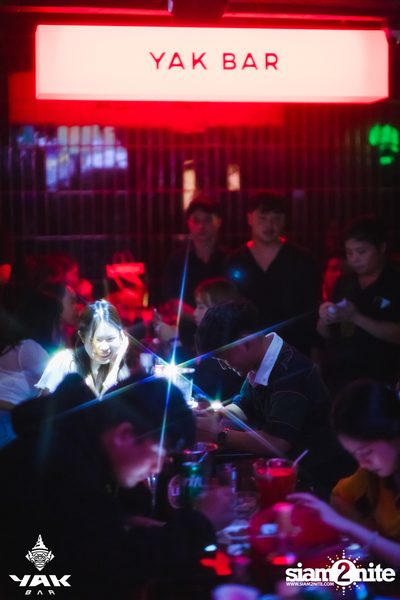 Taitosmith Concert at Yak Bar — photo 9
