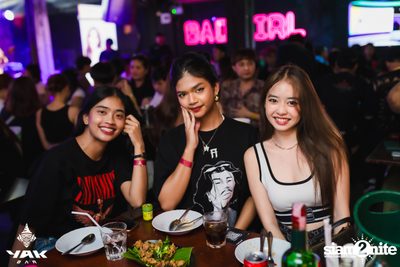 Taitosmith Concert at Yak Bar — photo 39