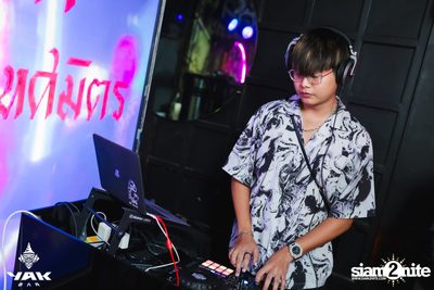 Taitosmith Concert at Yak Bar — photo 67