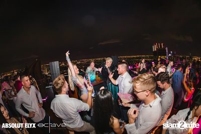 ภาพรรยากาศงาน Hedkendi x Octave Rooftop Pride Edition ที่ Octave Rooftop Bar — photo 154
