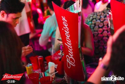 ภาพบรรยากาศงาน Budweiser Club presents Live Concert of Bowkylion ที่ TUBE Music Bar — photo 60