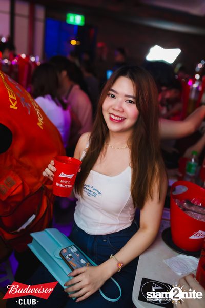 ภาพบรรยากาศงาน Budweiser Club presents Live Concert of Bowkylion ที่ TUBE Music Bar — photo 65