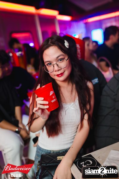 ภาพบรรยากาศงาน Budweiser Club presents Live Concert of Bowkylion ที่ TUBE Music Bar — photo 68