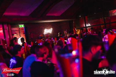 ภาพบรรยากาศงาน Budweiser Club presents Live Concert of Bowkylion ที่ TUBE Music Bar — photo 69