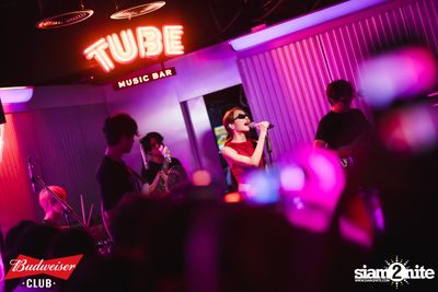 ภาพบรรยากาศงาน Budweiser Club presents Live Concert of Bowkylion ที่ TUBE Music Bar — photo 86