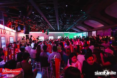 ภาพบรรยากาศงาน Budweiser Club presents Live Concert of Bowkylion ที่ TUBE Music Bar — photo 90