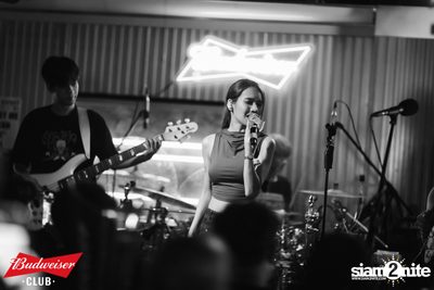 ภาพบรรยากาศงาน Budweiser Club presents Live Concert of Bowkylion ที่ TUBE Music Bar — photo 96