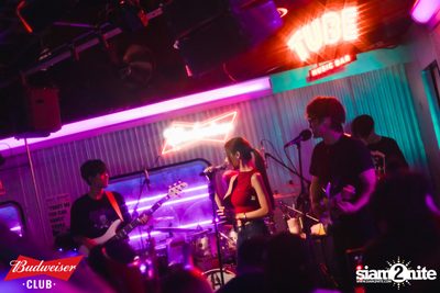 ภาพบรรยากาศงาน Budweiser Club presents Live Concert of Bowkylion ที่ TUBE Music Bar — photo 97