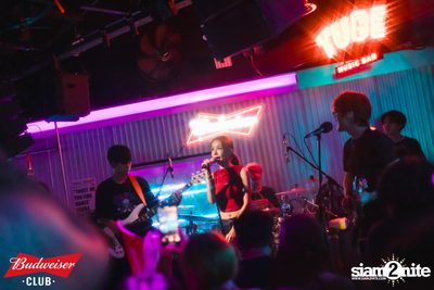 ภาพบรรยากาศงาน Budweiser Club presents Live Concert of Bowkylion ที่ TUBE Music Bar — photo 98