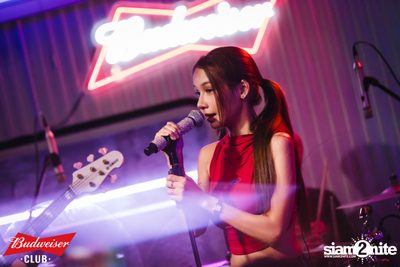 ภาพบรรยากาศงาน Budweiser Club presents Live Concert of Bowkylion ที่ TUBE Music Bar — photo 117