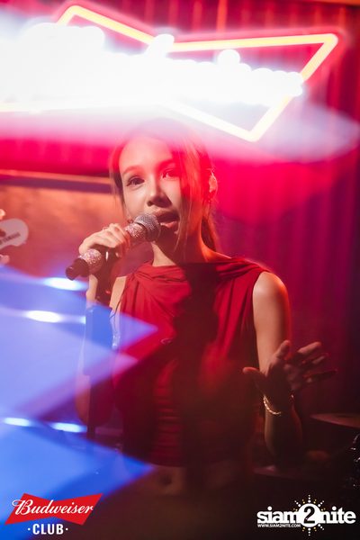ภาพบรรยากาศงาน Budweiser Club presents Live Concert of Bowkylion ที่ TUBE Music Bar — photo 120