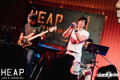 Zom Marie Concert at HEAP Victory Monument — photo 2