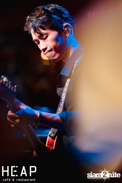 Zom Marie Concert at HEAP Victory Monument — photo 10