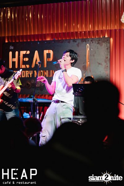 Zom Marie Concert at HEAP Victory Monument — photo 14