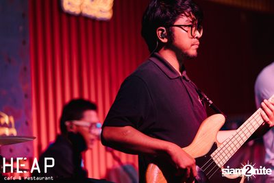 Zom Marie Concert at HEAP Victory Monument — photo 23
