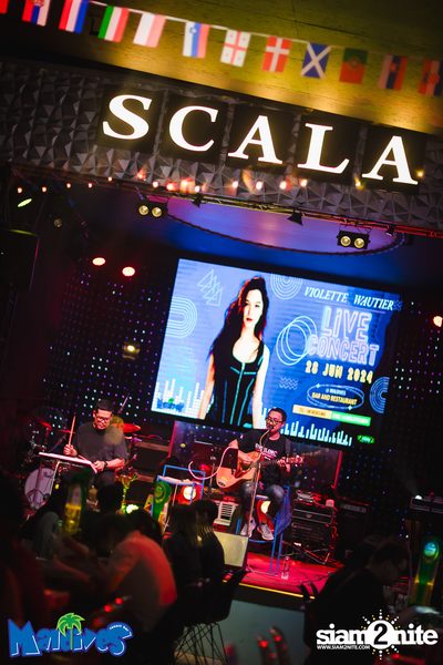 Violette Wautier Concert at Maldives Bar Mengjai — photo 2