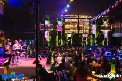 Violette Wautier Concert at Maldives Bar Mengjai — photo 8