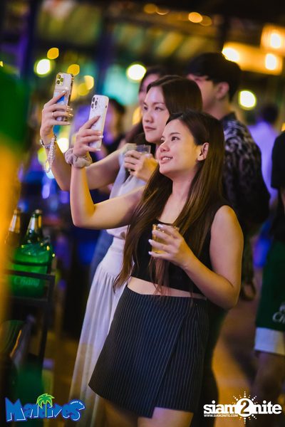 Violette Wautier Concert at Maldives Bar Mengjai — photo 62