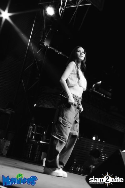 Violette Wautier Concert at Maldives Bar Mengjai — photo 107