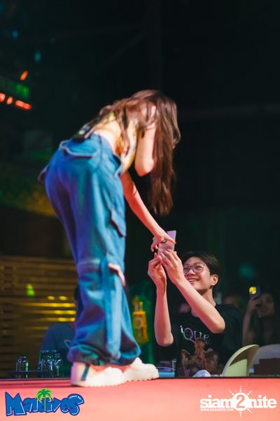 Violette Wautier Concert at Maldives Bar Mengjai — photo 129