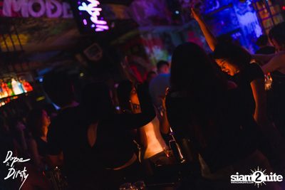 JAM ft. PLOYCHOMPOO & IMAGE SUTHITA at Dope & Dirty  — photo 8