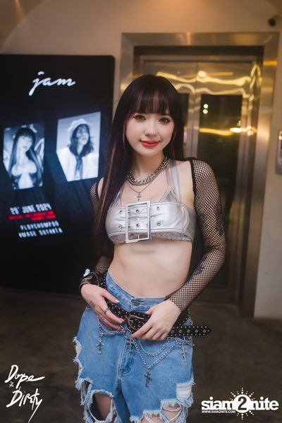 JAM ft. PLOYCHOMPOO & IMAGE SUTHITA at Dope & Dirty  — photo 113