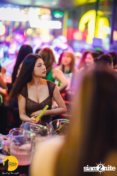 MEYOU concert at Fullmoon Terrace and Bar — photo 5