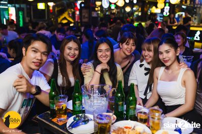 MEYOU concert at Fullmoon Terrace and Bar — photo 113