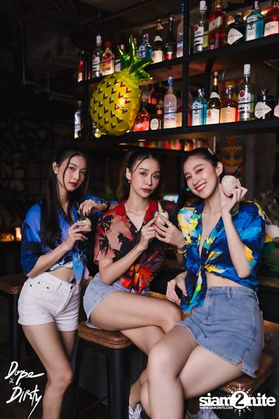 Aloha Party at Dope & Dirty — photo 6