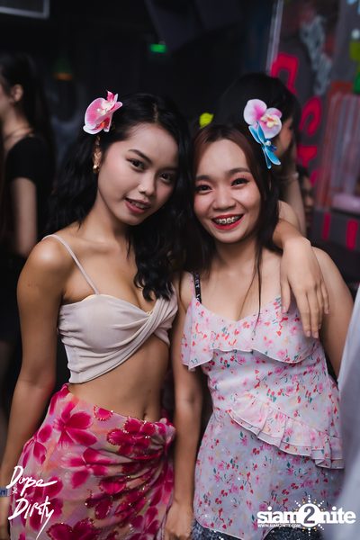 Aloha Party at Dope & Dirty — photo 43