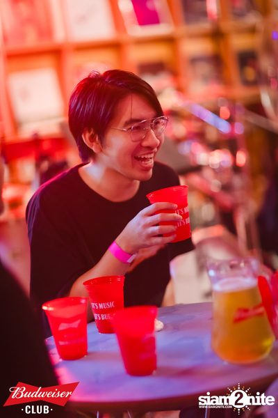 ภาพบรรยากาศงาน Budweiser Club presents Live Concert of Bowkylion ที่ Hidden Agenda — photo 34