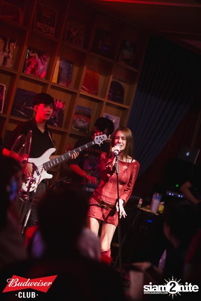ภาพบรรยากาศงาน Budweiser Club presents Live Concert of Bowkylion ที่ Hidden Agenda — photo 92