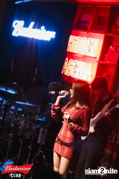 ภาพบรรยากาศงาน Budweiser Club presents Live Concert of Bowkylion ที่ Hidden Agenda — photo 98