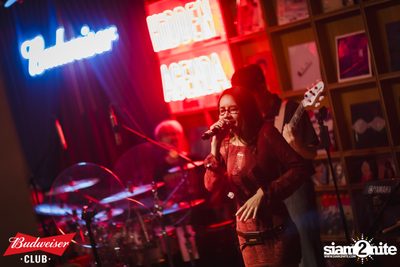 ภาพบรรยากาศงาน Budweiser Club presents Live Concert of Bowkylion ที่ Hidden Agenda — photo 101