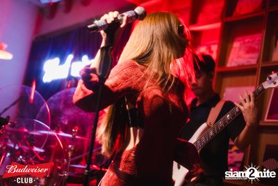 ภาพบรรยากาศงาน Budweiser Club presents Live Concert of Bowkylion ที่ Hidden Agenda — photo 130