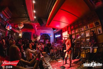 ภาพบรรยากาศงาน Budweiser Club presents Live Concert of Bowkylion ที่ Hidden Agenda — photo 134