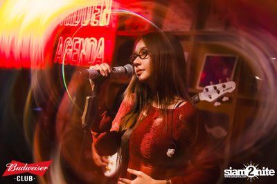 ภาพบรรยากาศงาน Budweiser Club presents Live Concert of Bowkylion ที่ Hidden Agenda — photo 139