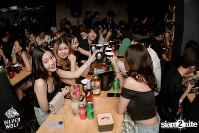 ภาพบรรยากาศงาน Silver Wolf presents Indigo Concert ที่ Viral Kaset — photo 30