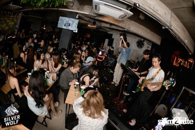 ภาพบรรยากาศงาน Silver Wolf presents Indigo Concert ที่ Viral Kaset — photo 50