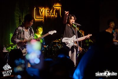 ภาพบรรยากาศงาน Silver Wolf presents Indigo Concert ที่ Viral Kaset — photo 107