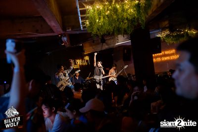 ภาพบรรยากาศงาน Silver Wolf presents Indigo Concert ที่ Viral Kaset — photo 111